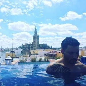 Meet your Posher, Cameron